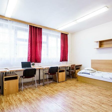 Hostel Sinkule Prag Exteriör bild
