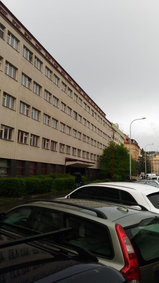 Hostel Sinkule Prag Exteriör bild