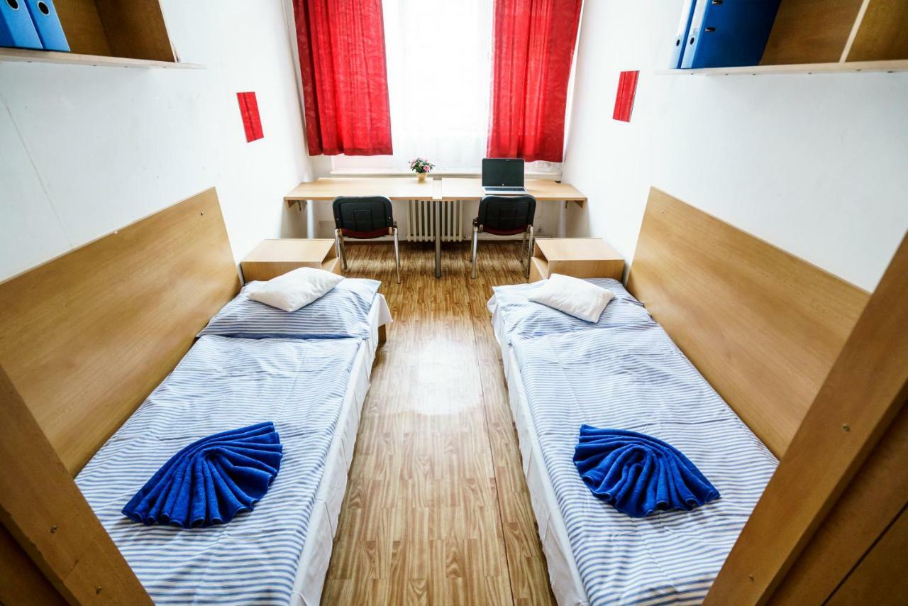 Hostel Sinkule Prag Exteriör bild