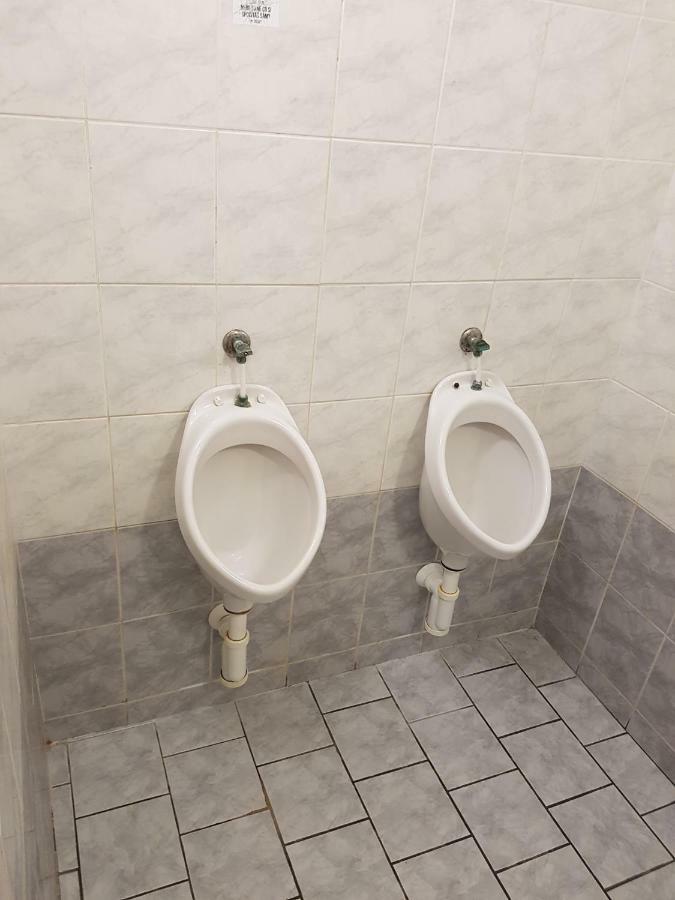 Hostel Sinkule Prag Exteriör bild